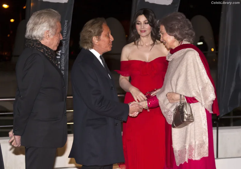 Monica Bellucci photo 18 of 1320