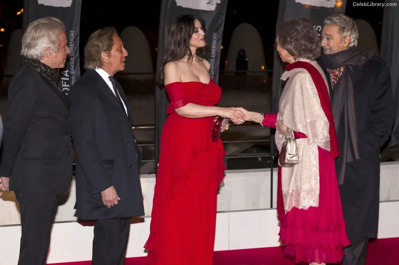 Monica Bellucci photo 19 of 1320
