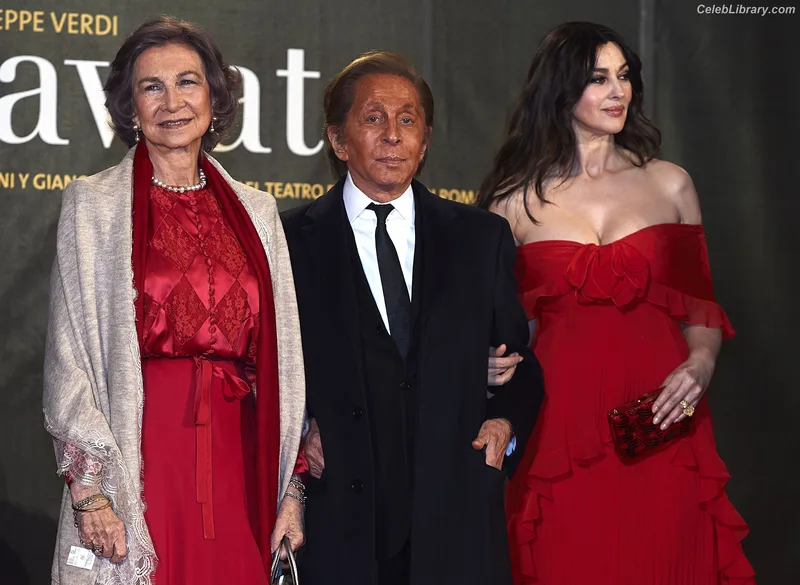 Monica Bellucci photo 21 of 1320