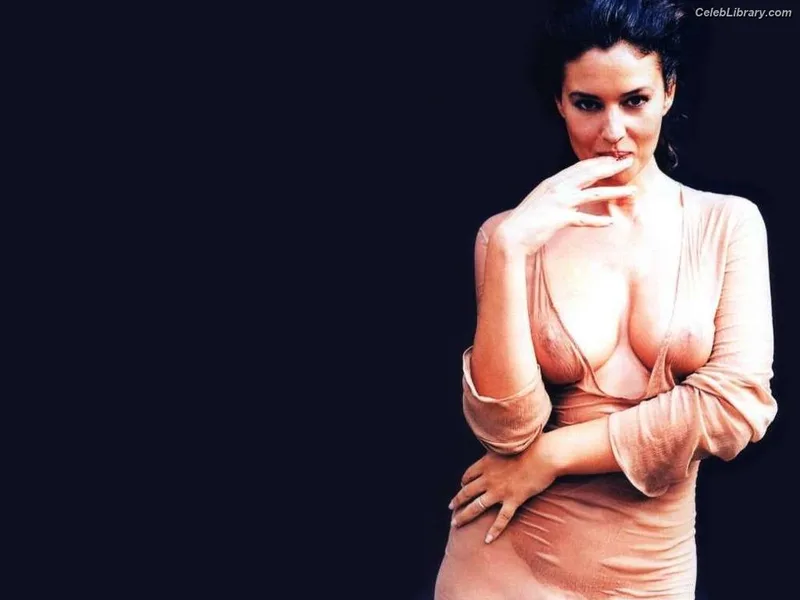 Monica Bellucci photo 18 of 1320