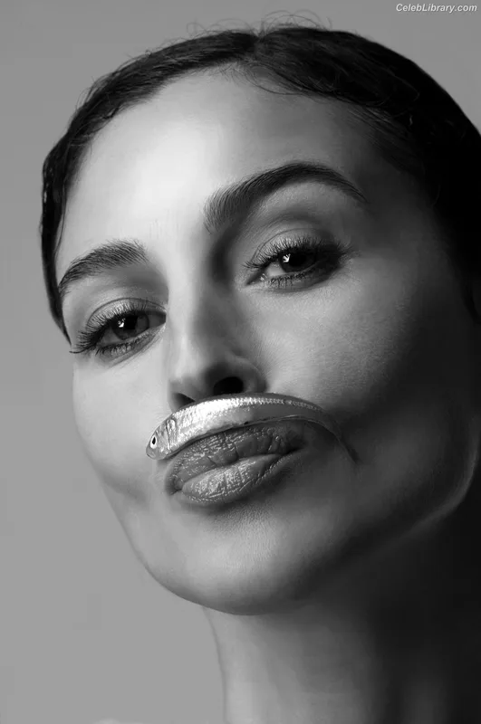 Monica Bellucci photo 3 of 1320