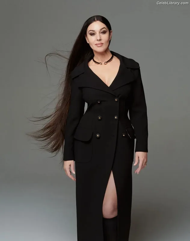 Monica Bellucci photo 11 of 1320