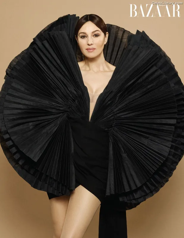 Monica Bellucci photo 14 of 1320