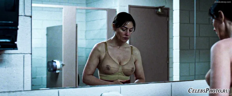 Monica Bellucci photo 11 of 1320