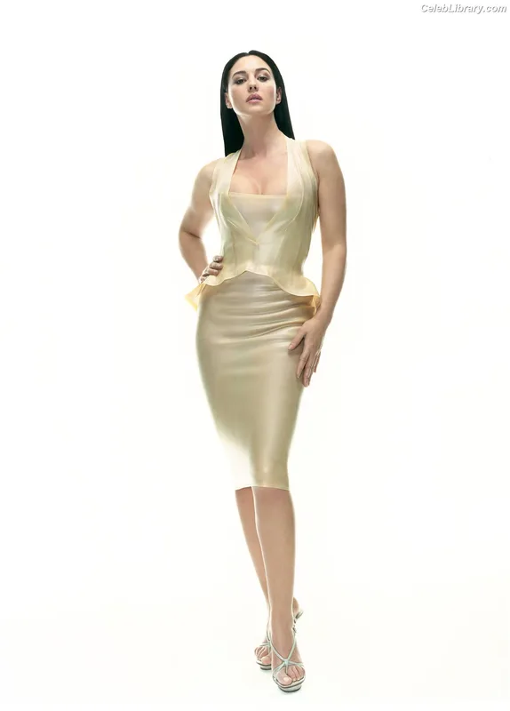 Monica Bellucci photo 14 of 1320