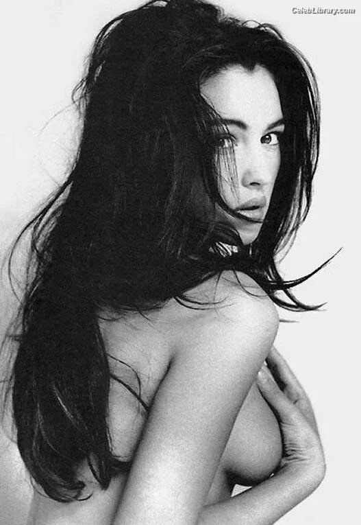 Monica Bellucci photo 21 of 1320