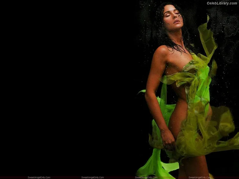 Monica Bellucci photo 21 of 1320