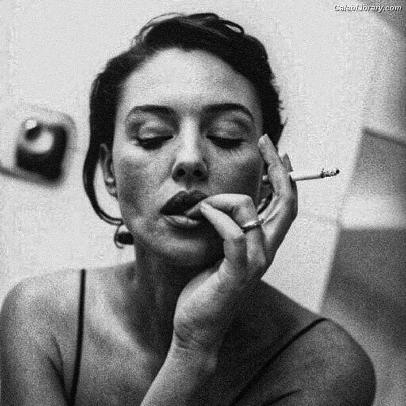 Monica Bellucci photo 19 of 1320