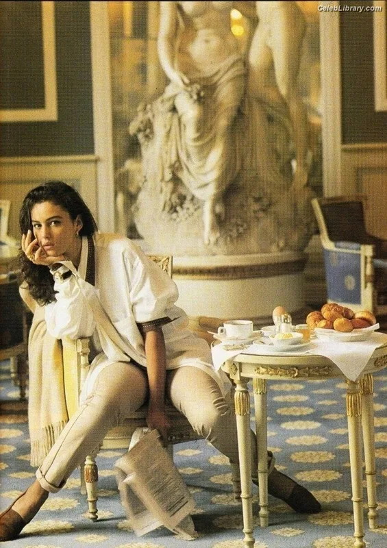Monica Bellucci photo 6 of 1320