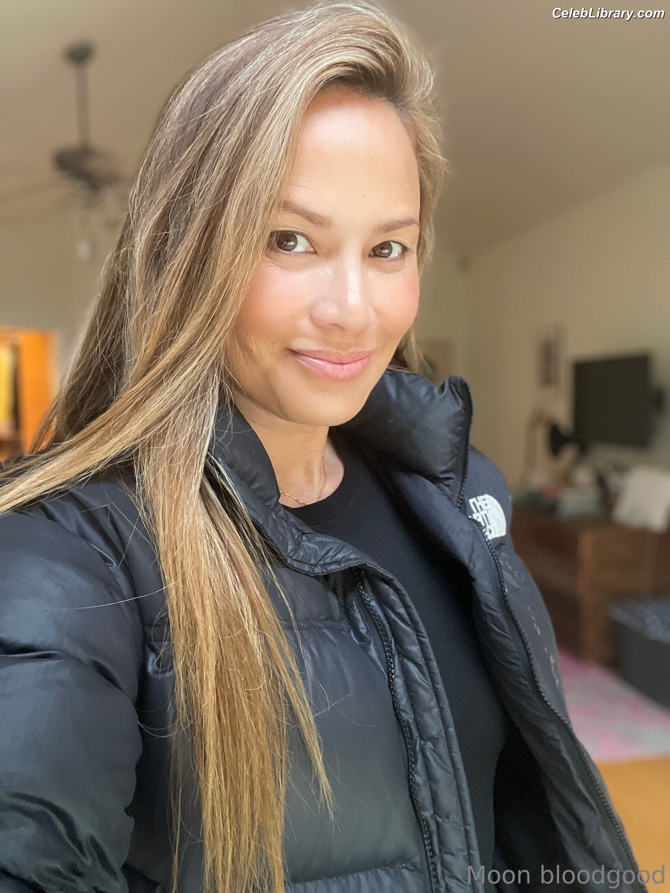Moon Bloodgood photo 18 of 357