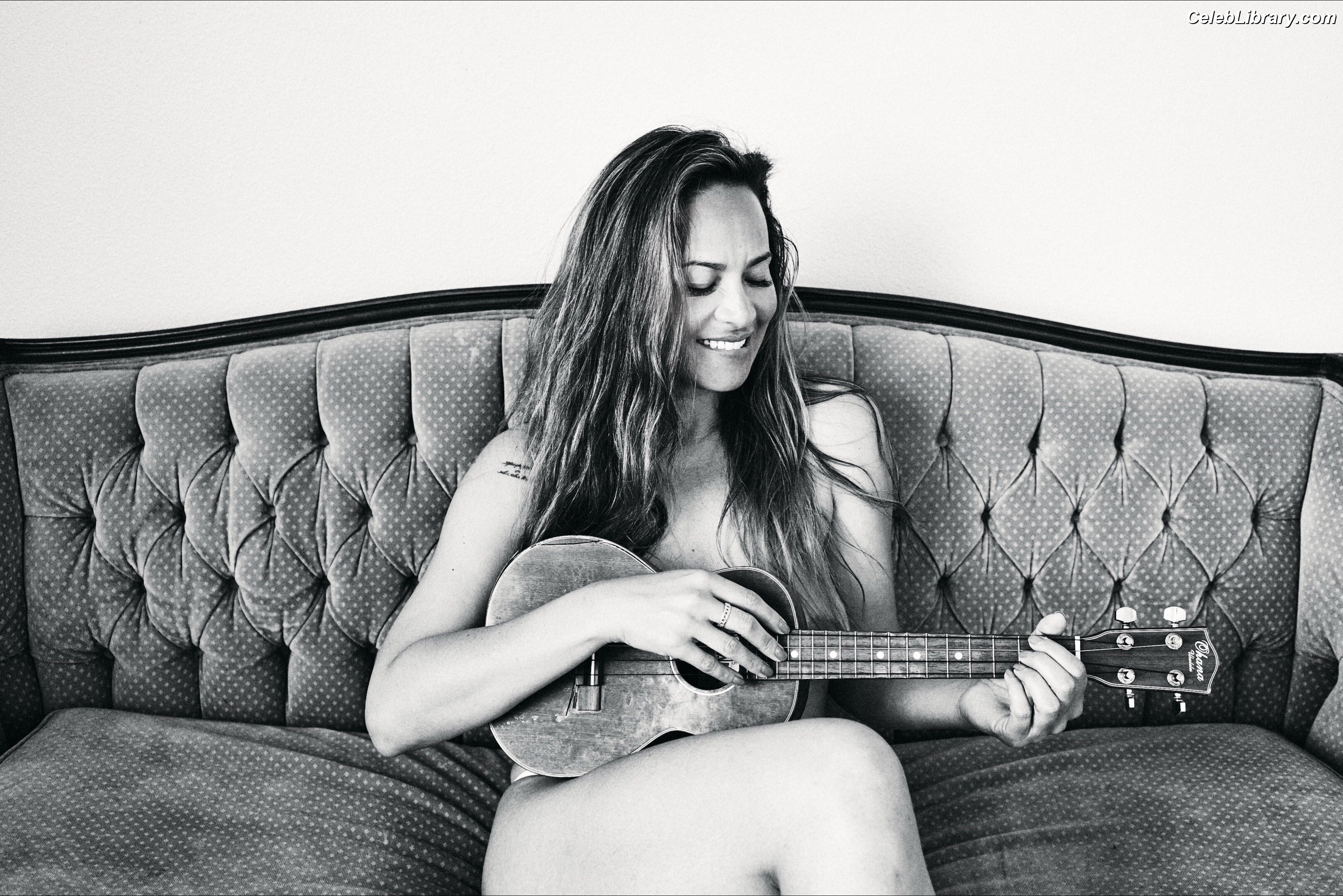 Moon Bloodgood photo 17 of 357