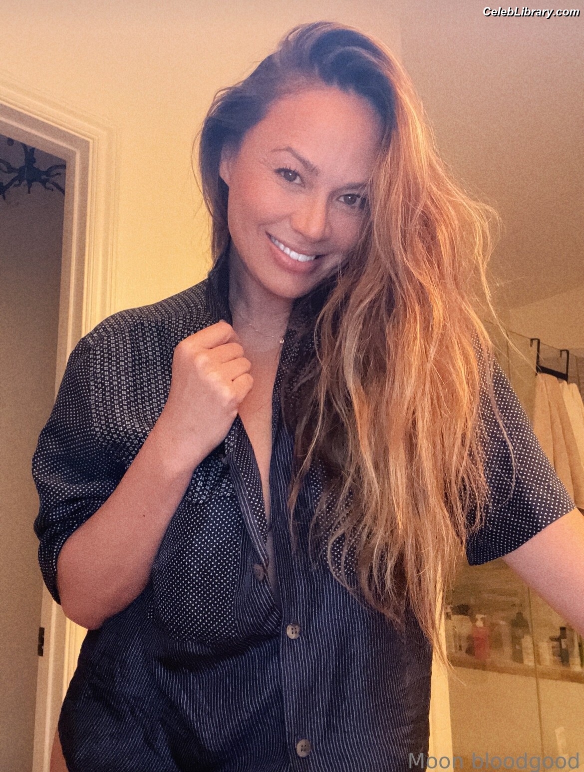Moon Bloodgood photo 12 of 357