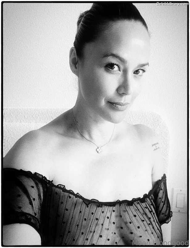 Moon Bloodgood photo 2 of 357