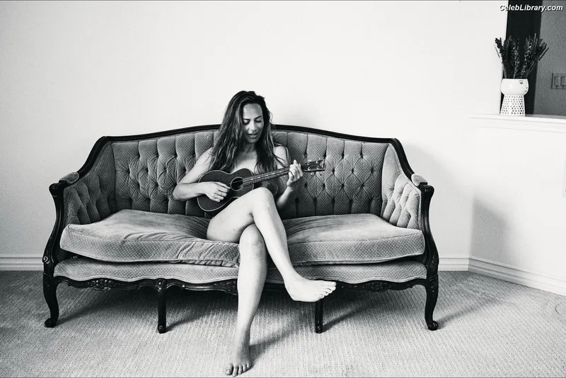 Moon Bloodgood photo 6 of 357