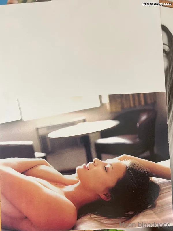 Moon Bloodgood photo 10 of 357