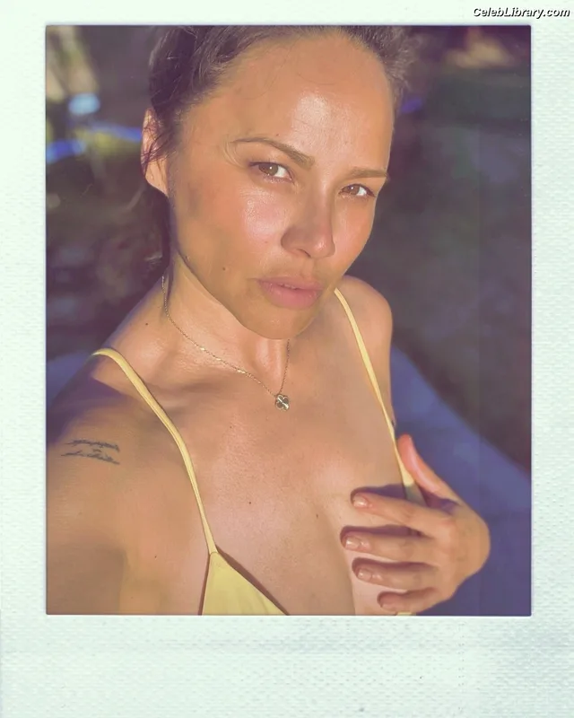 Moon Bloodgood photo 15 of 357