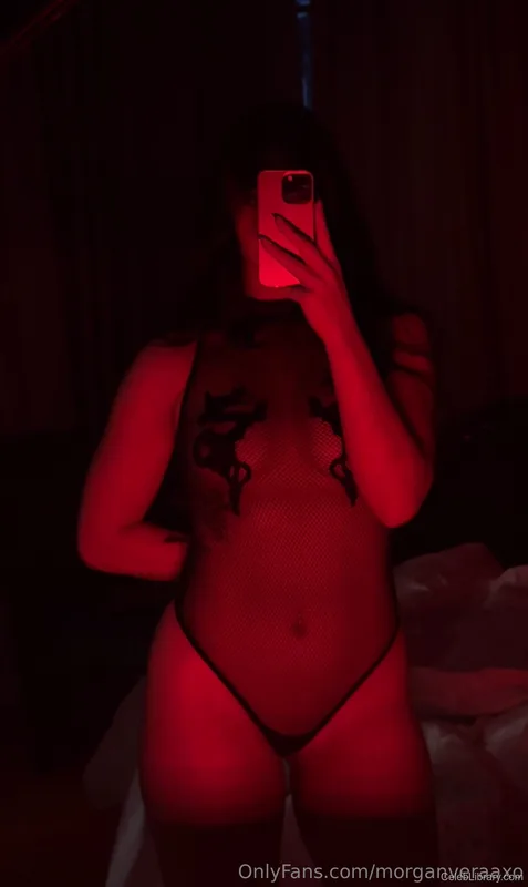 Morgan Vera photo 9 of 869