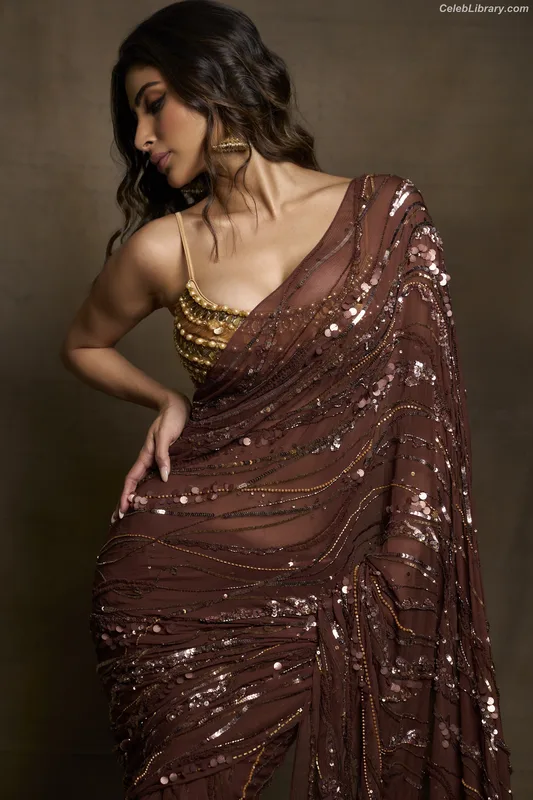 Mouni Roy photo 11 of 95