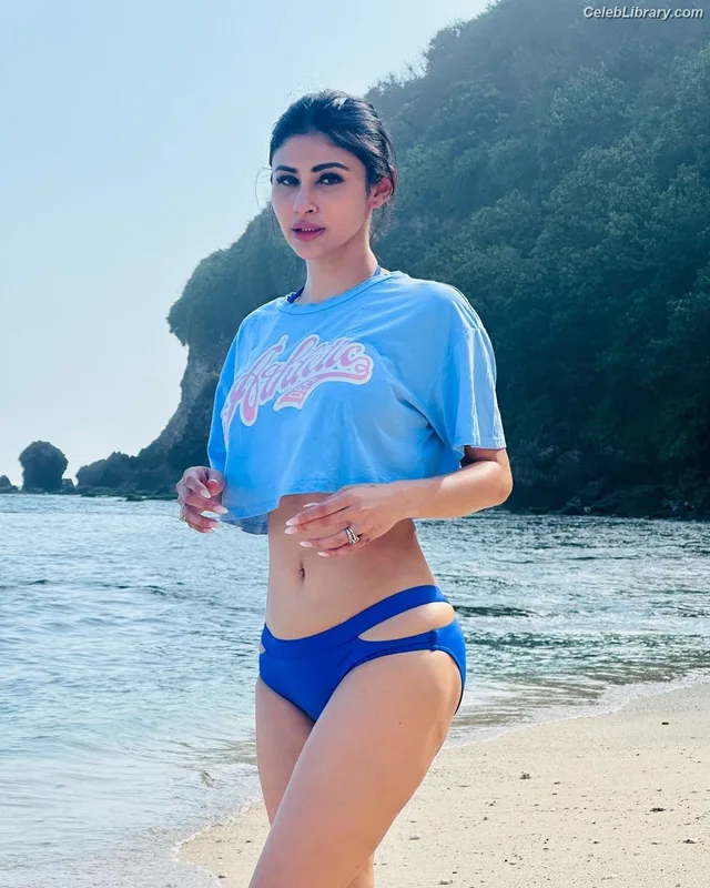 Mouni Roy photo 14 of 95