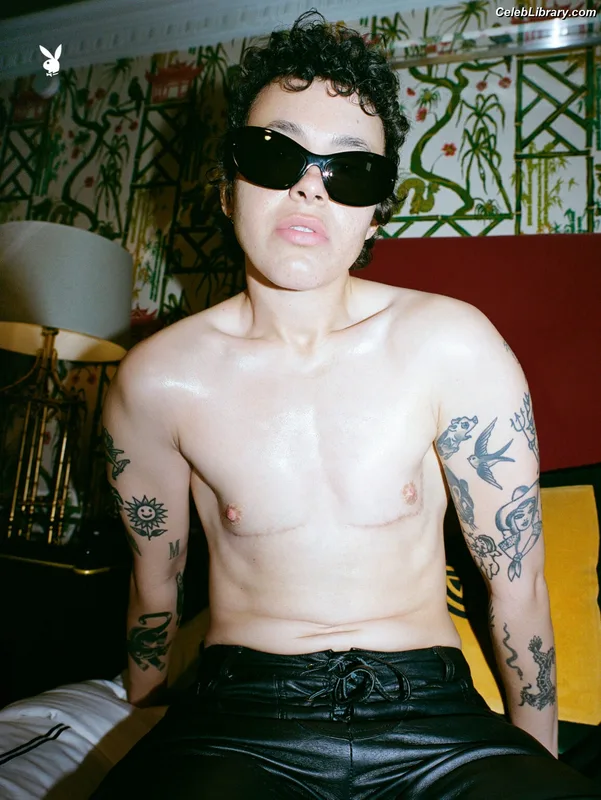 MUNA photo 19 of 75