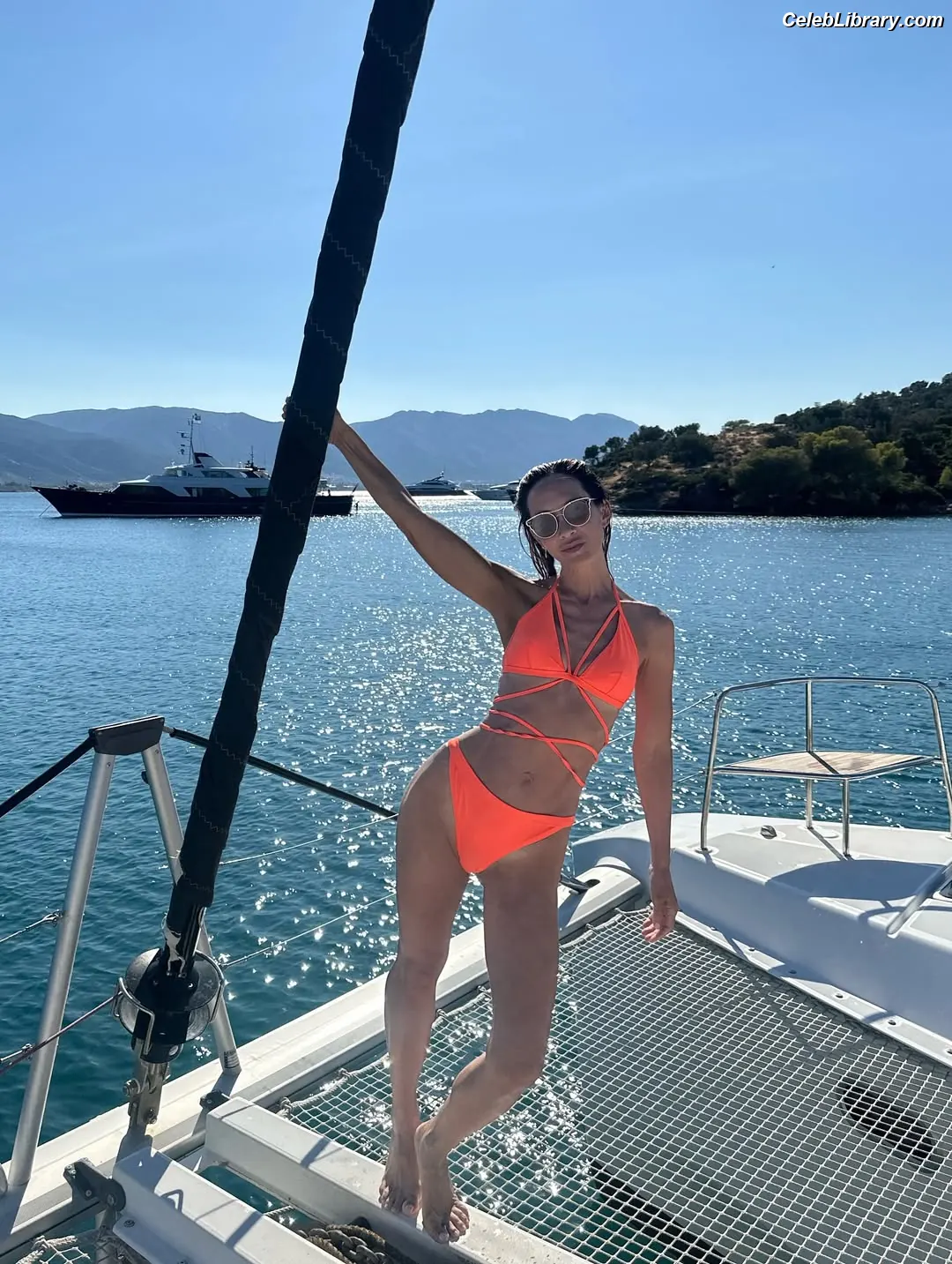 Myleene Klass photo 13 of 325