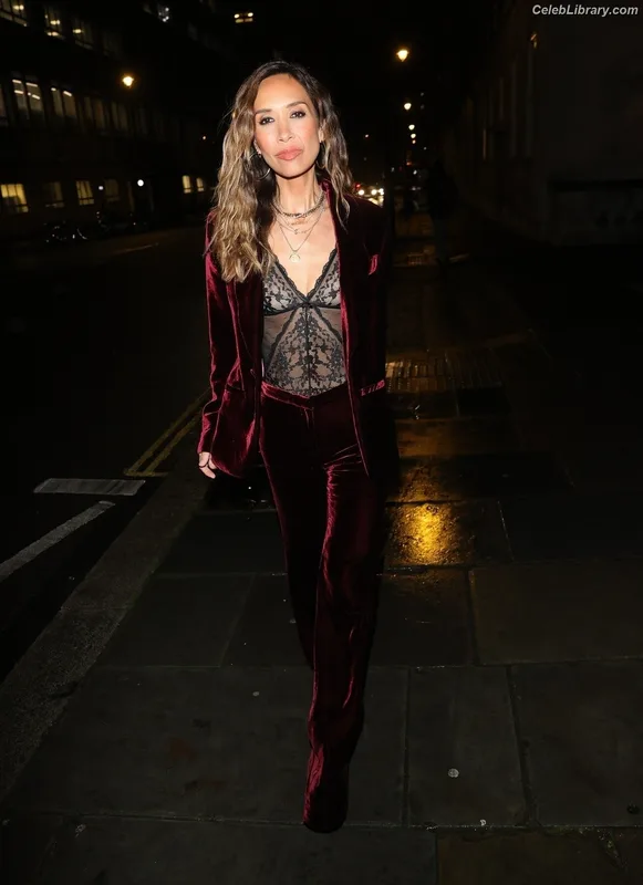 Myleene Klass photo 2 of 324