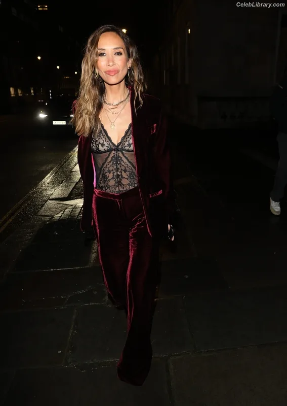 Myleene Klass photo 4 of 324