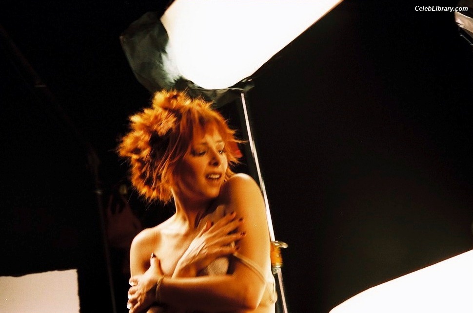 Mylène Farmer photo 21 of 171
