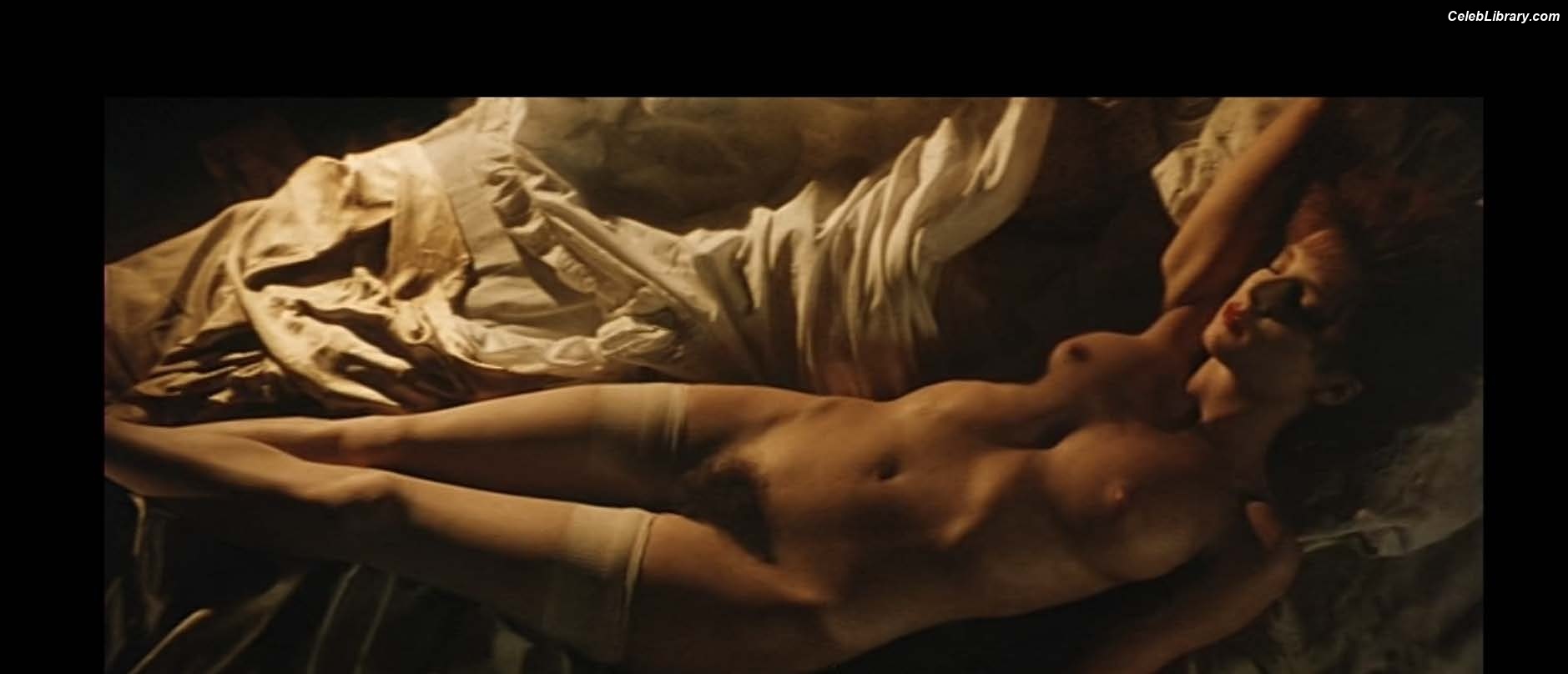 Mylène Farmer photo 1 of 171