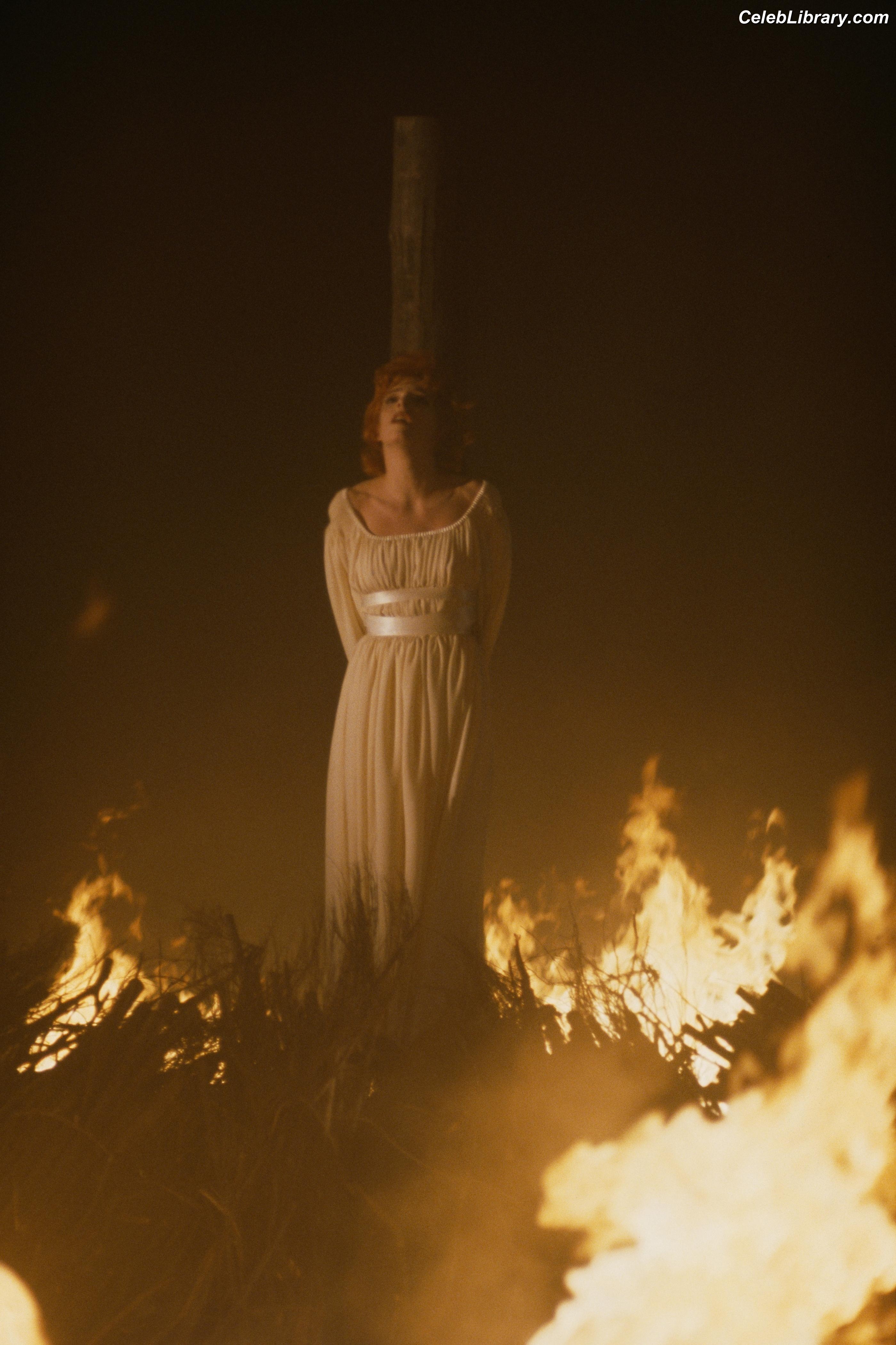 Mylène Farmer photo 12 of 171