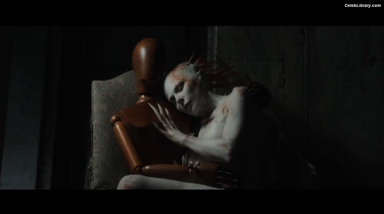 Mylène Farmer photo 22 of 171