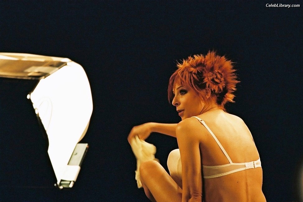 Mylène Farmer photo 1 of 171