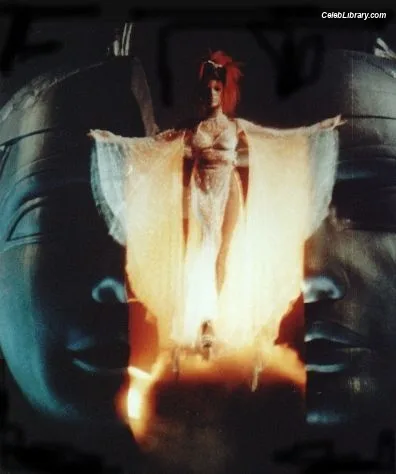 Mylène Farmer photo 8 of 171