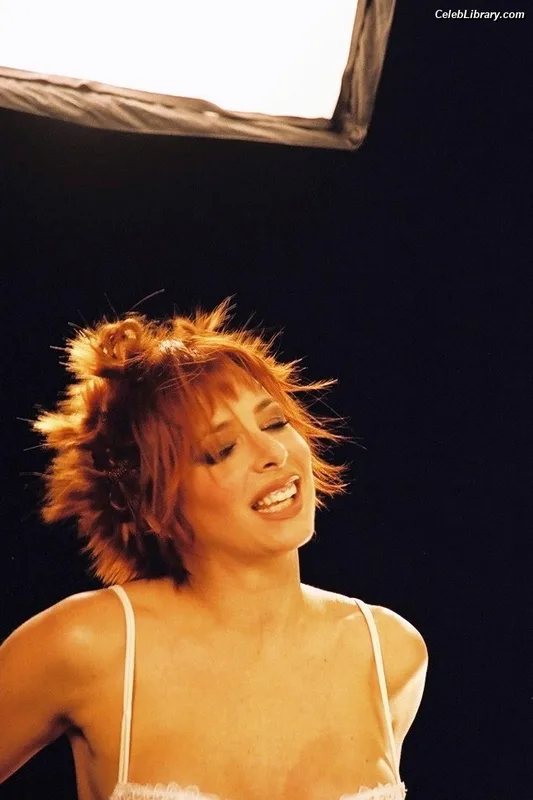 Mylène Farmer photo 15 of 171