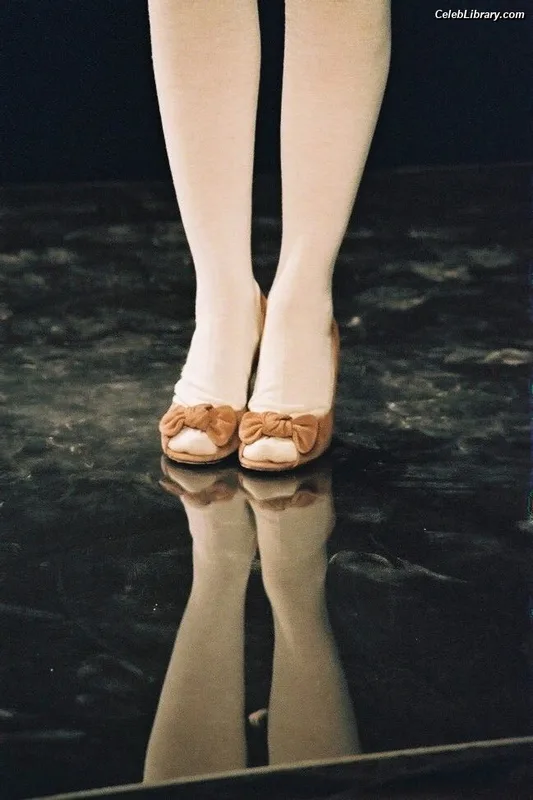 Mylène Farmer photo 6 of 171