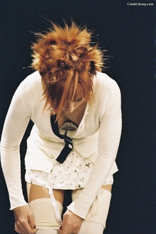 Mylène Farmer photo 7 of 171
