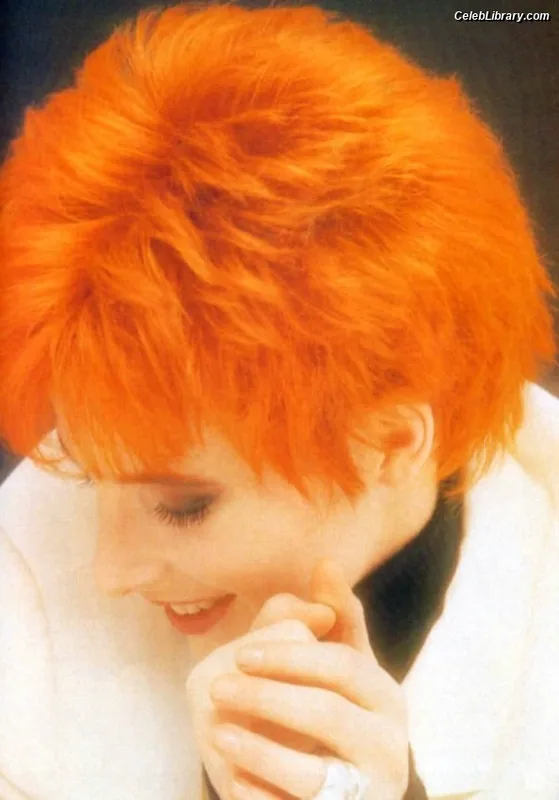 Mylène Farmer photo 19 of 171