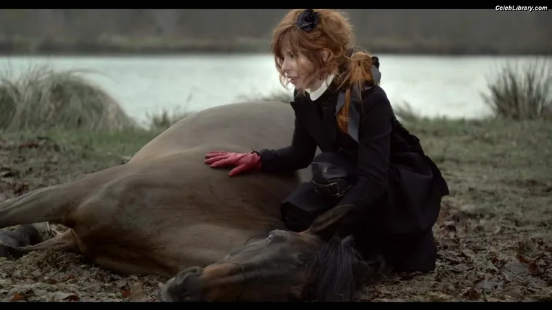 Mylène Farmer photo 12 of 171