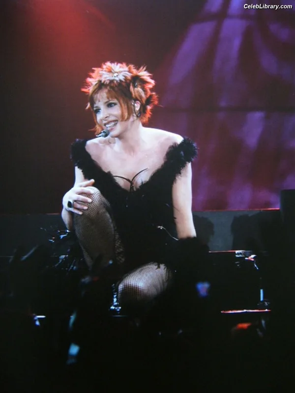 Mylène Farmer photo 23 of 171