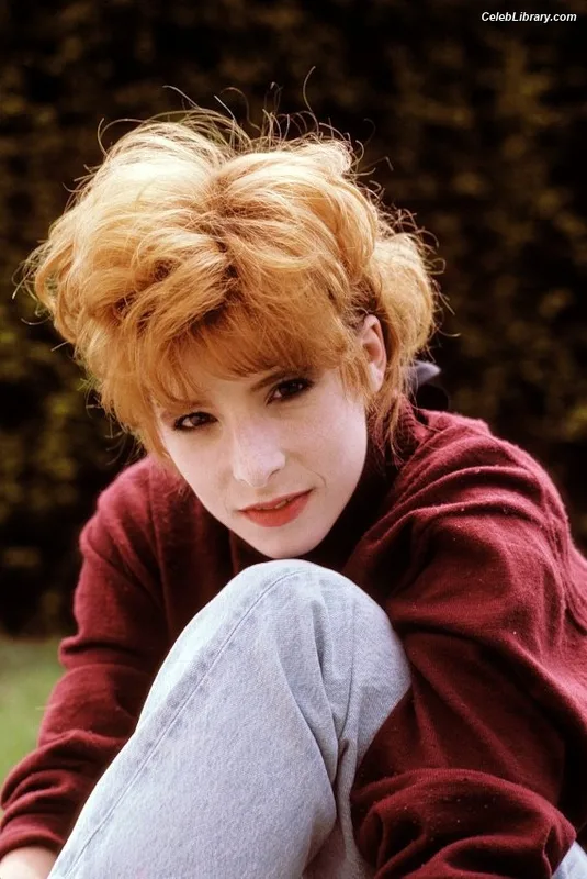 Mylène Farmer photo 10 of 171