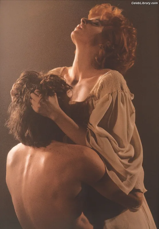 Mylène Farmer photo 12 of 171