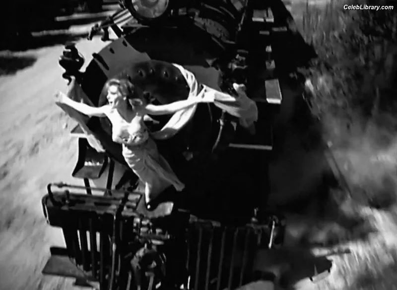 Mylène Farmer photo 15 of 171