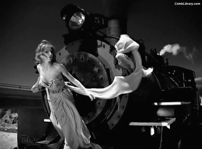 Mylène Farmer photo 19 of 171