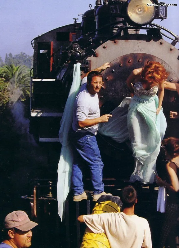 Mylène Farmer photo 1 of 171