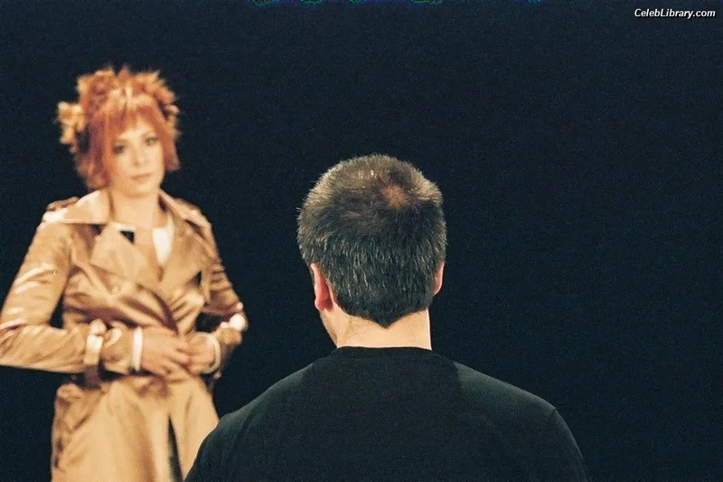 Mylène Farmer photo 10 of 171