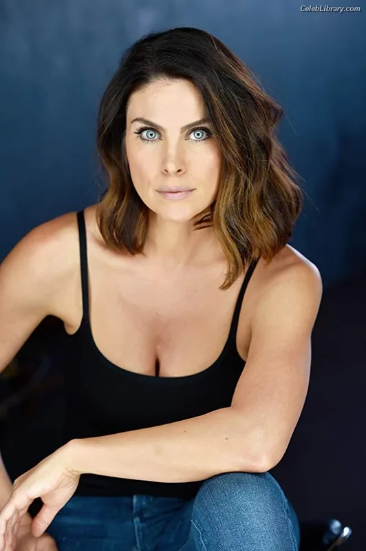 Nadia Bjorlin photo 24 of 29