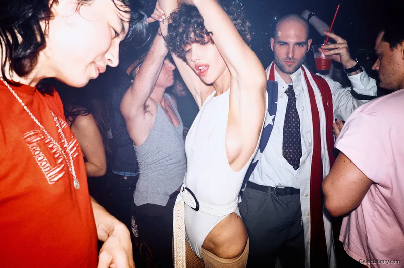 Nadia Lee Cohen photo 6 of 96