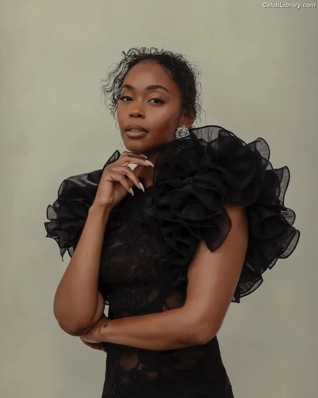 Nafessa Williams photo 2 of 78