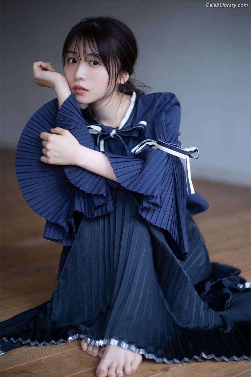 Nagahama Neru photo 1 of 19