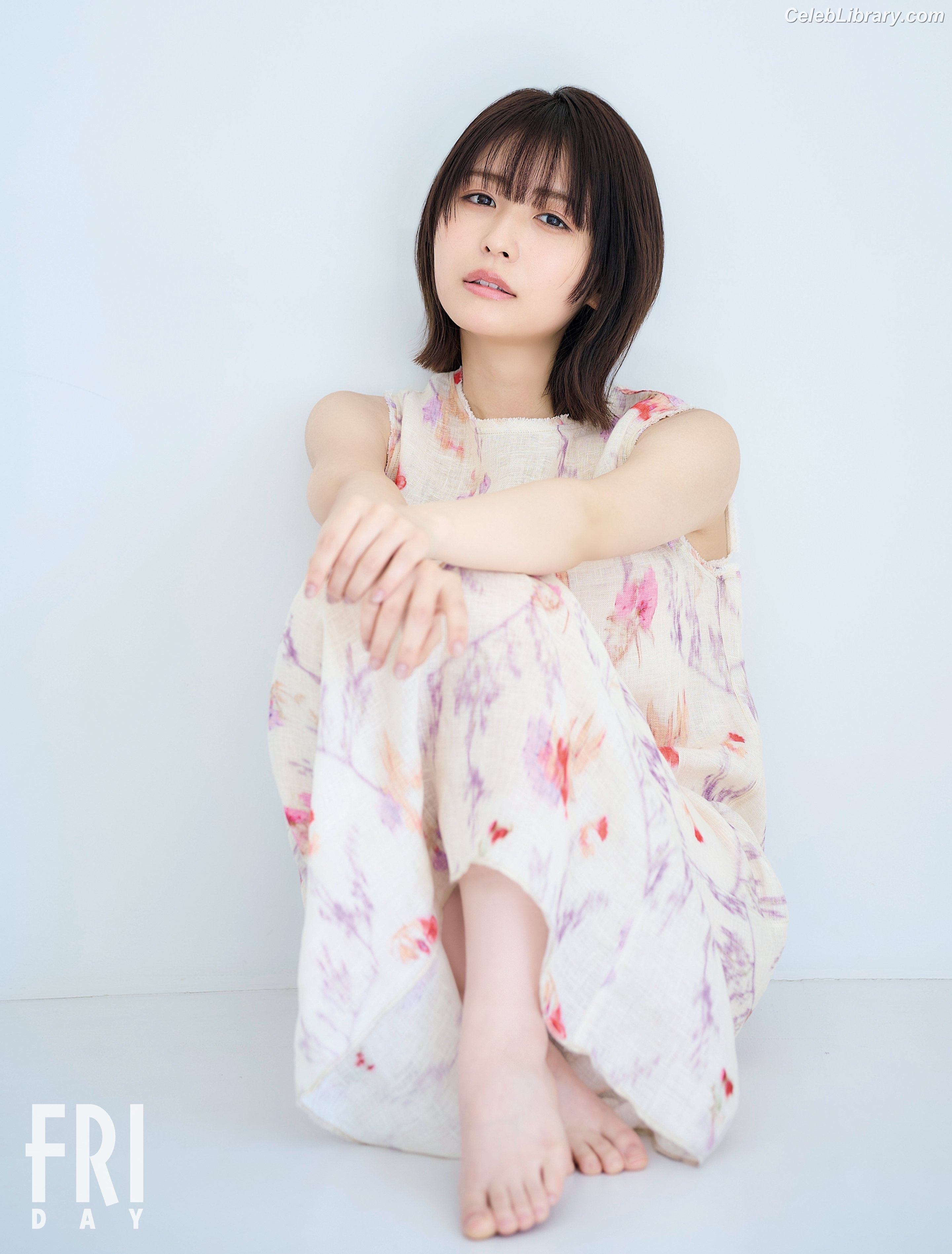 Nagahama Neru photo 9 of 19
